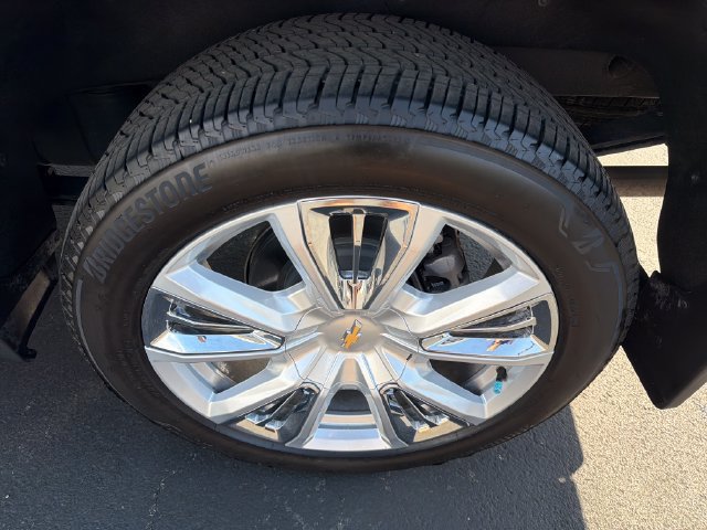Used 2024 Chevrolet Silverado 1500 High Country w/ High Country Premium Package AWD/4WD image 24