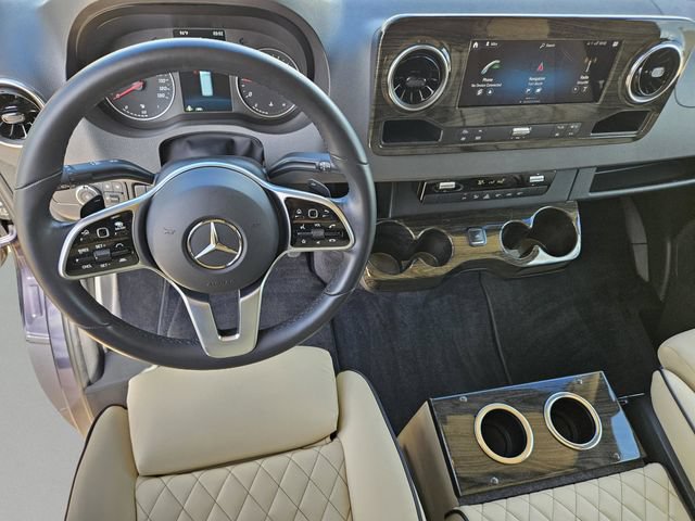 Used 2023 Mercedes-Benz Sprinter 2500 image 25
