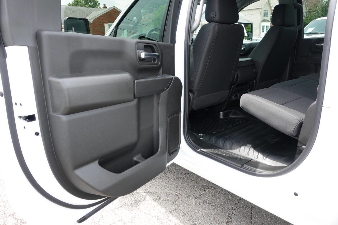 Used 2024 GMC Sierra 2500 Pro w/ Convenience Package image 18