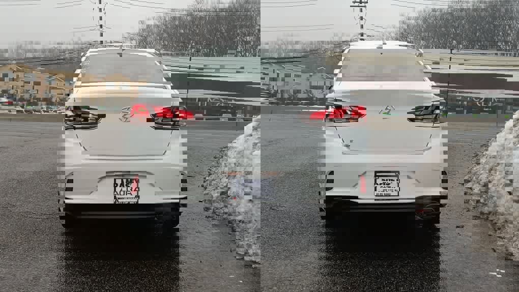 Used 2018 Hyundai Sonata SE w/ Cargo Package image 4