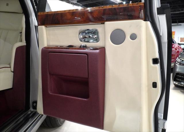Used 2013 Rolls-Royce Phantom Sedan RWD image 20