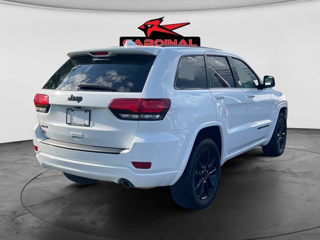 Used 2020 Jeep Grand Cherokee Altitude AWD/4WD image 3