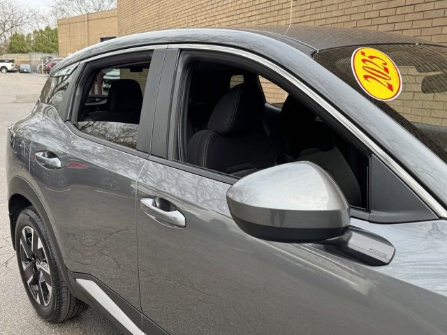 New 2025 Nissan Kicks SV image 8