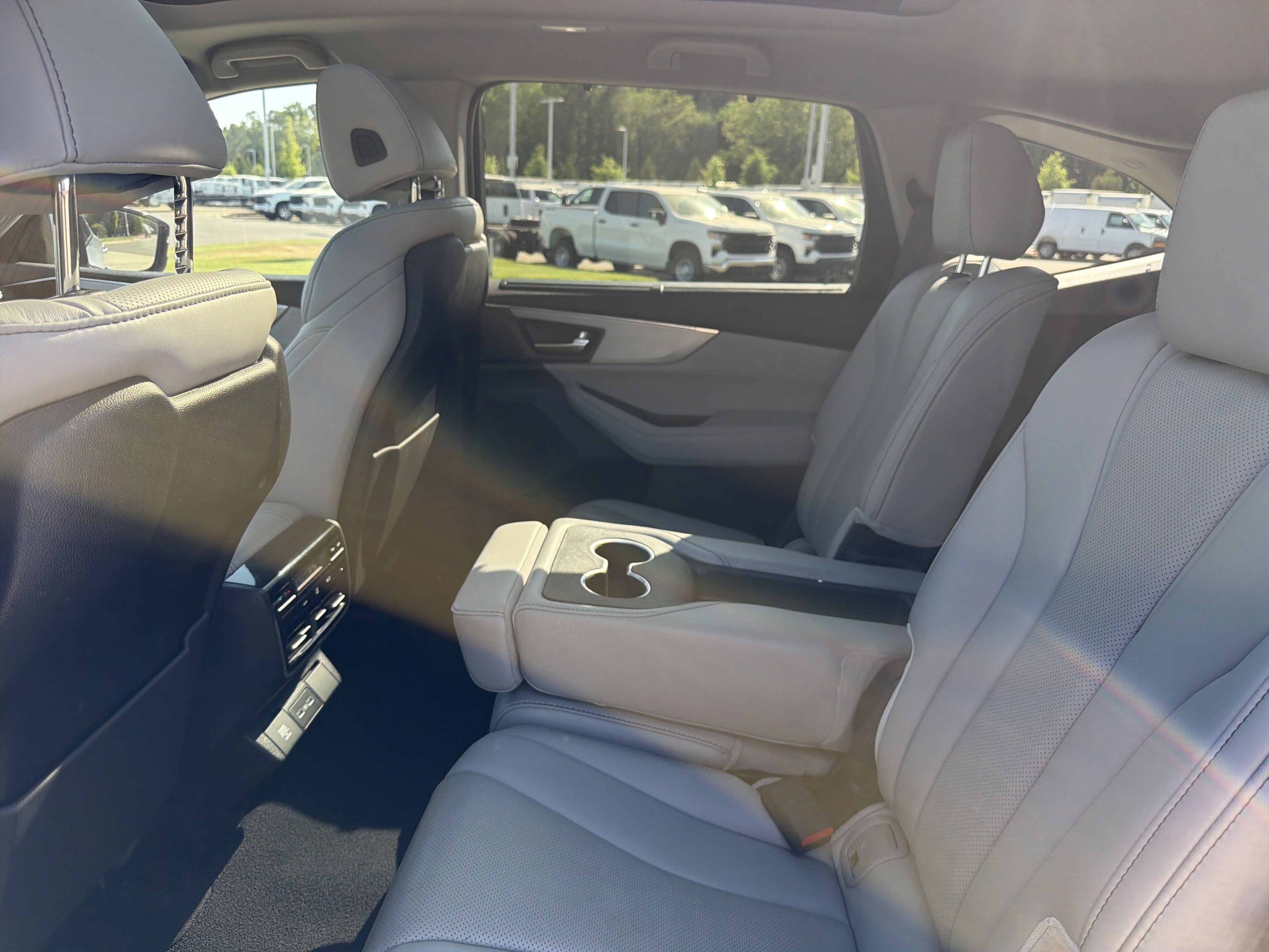 Certified 2024 Acura MDX FWD w/ Technology Package image 31