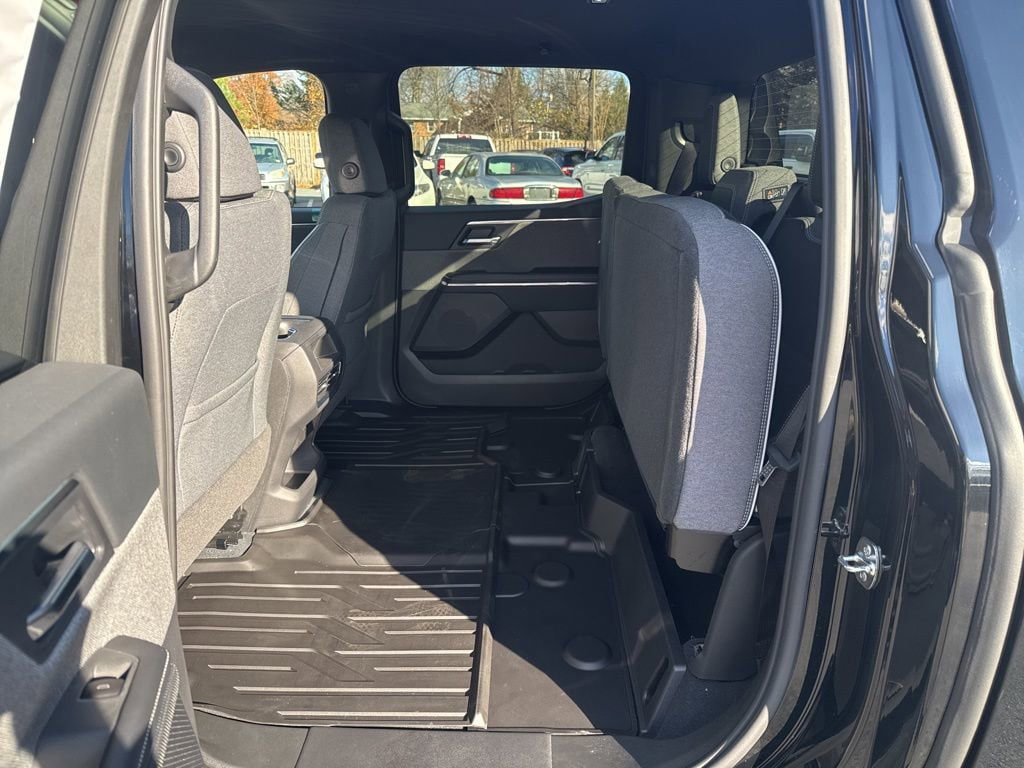 New 2026 GMC Sierra EV Elevation w/ LPO, Elevation Dark Package AWD/4WD image 42