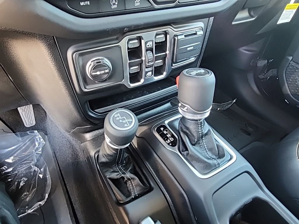 New 2026 Jeep Wrangler Sahara image 32