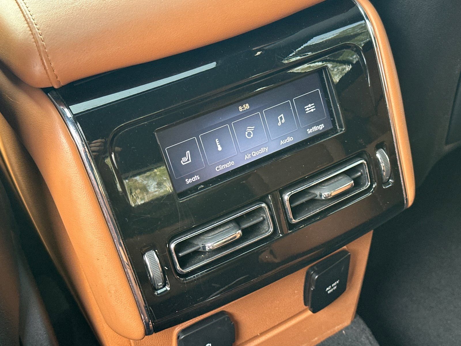 Used 2023 Lincoln Aviator Black Label Grand Touring AWD/4WD image 15