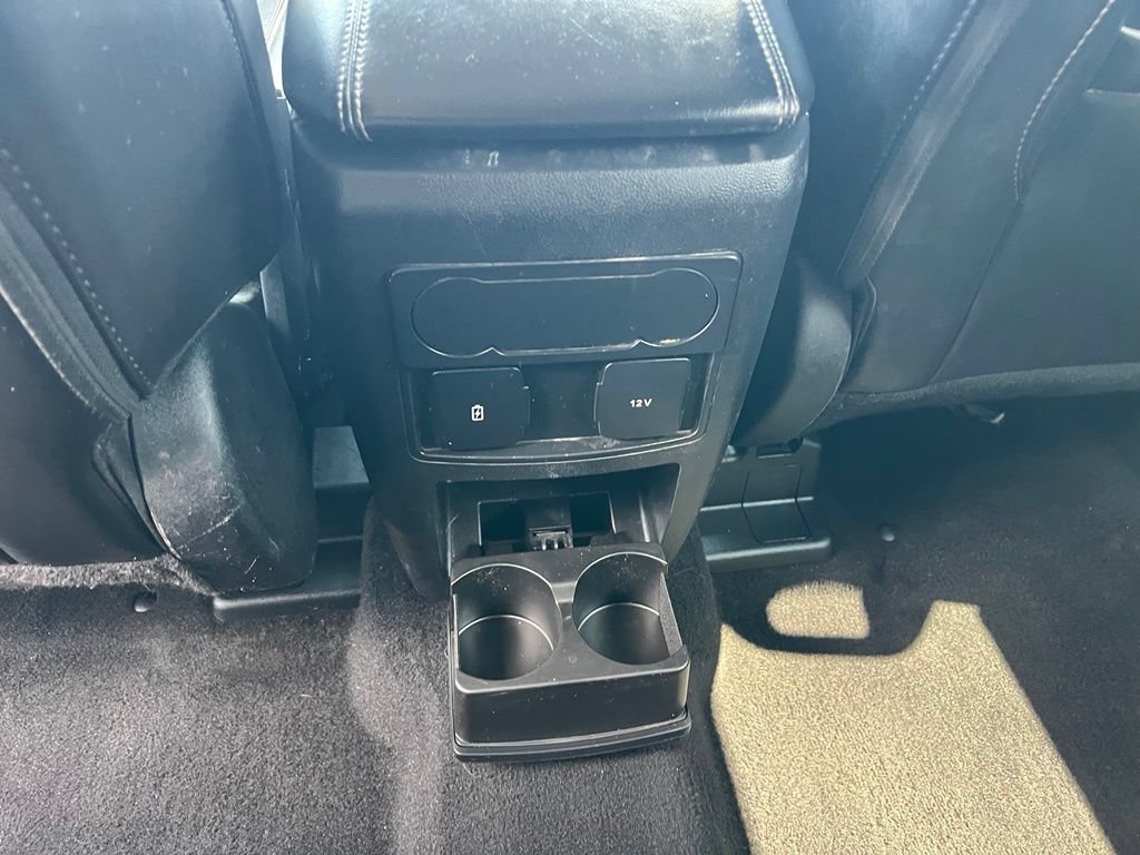 Used 2024 Ford Explorer XLT w/ Equipment Group 202A AWD/4WD image 23
