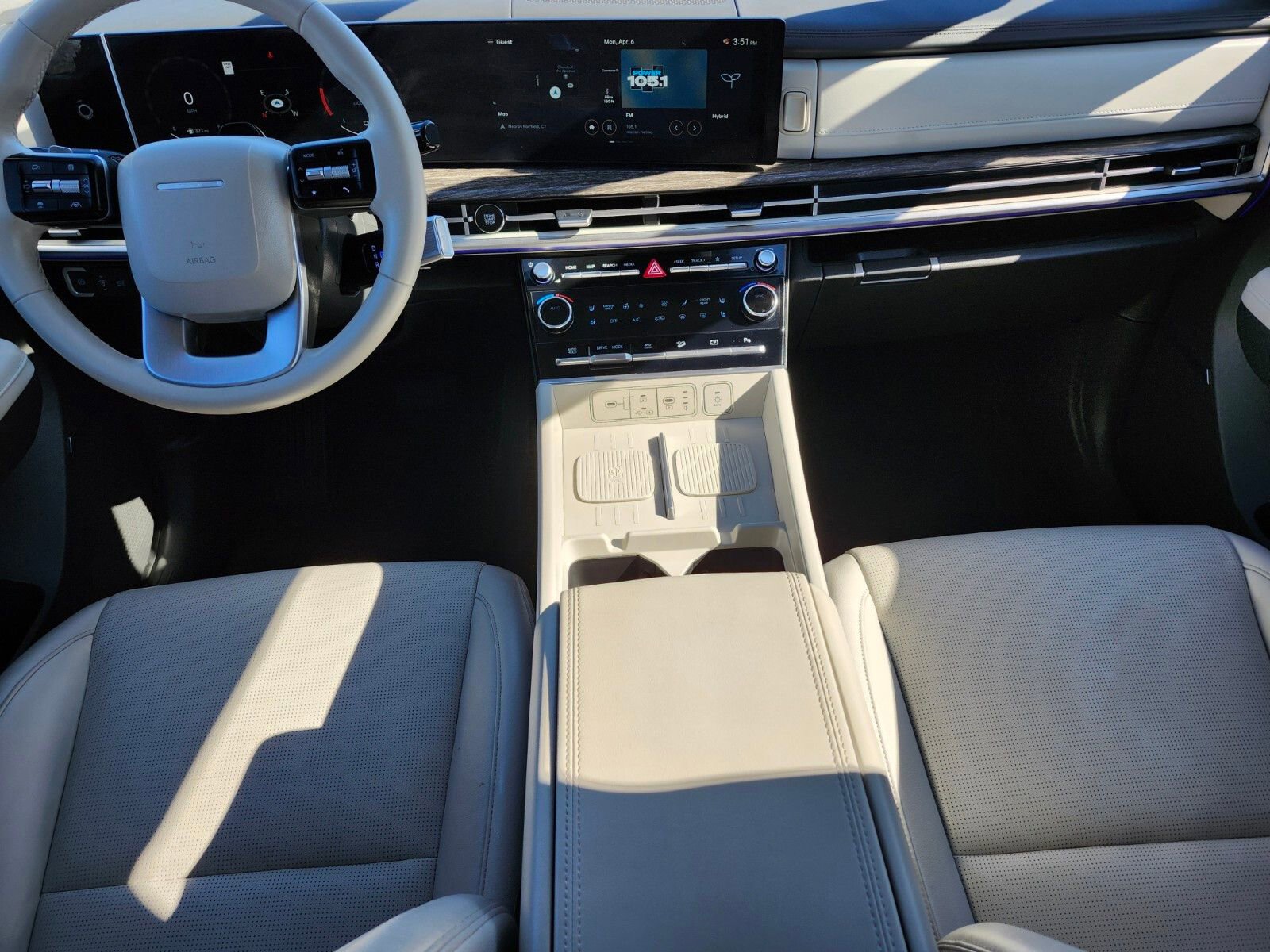 Used 2025 Hyundai Santa Fe Limited image 14