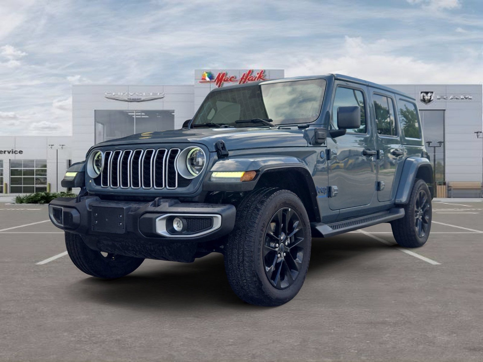 Used 2025 Jeep Wrangler Unlimited Sahara AWD/4WD video 1
