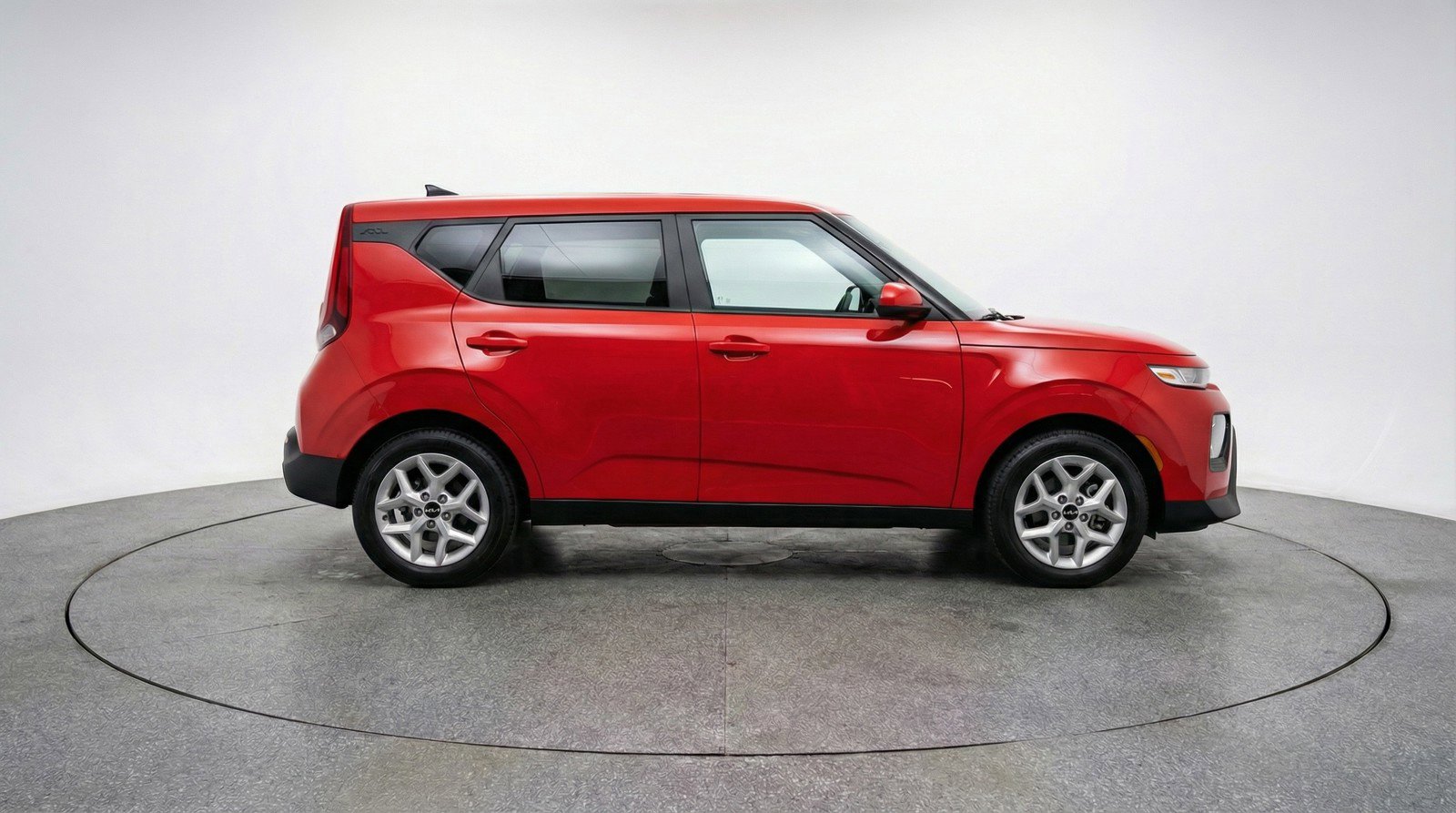 Used 2025 Kia Soul LX w/ LX Technology Package image 11
