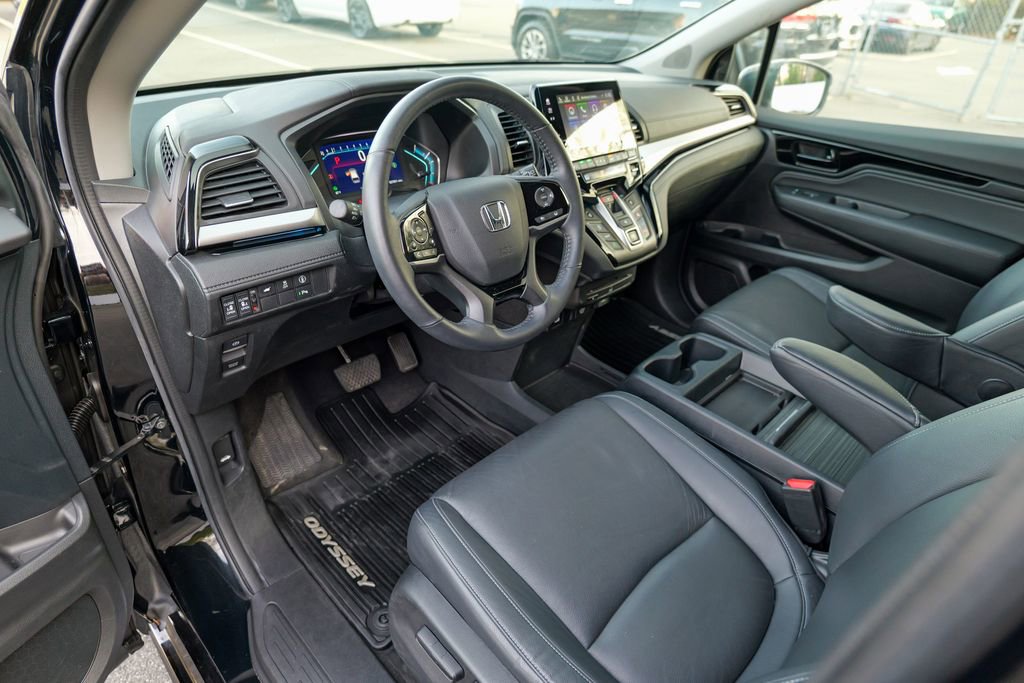 Used 2023 Honda Odyssey Touring image 20