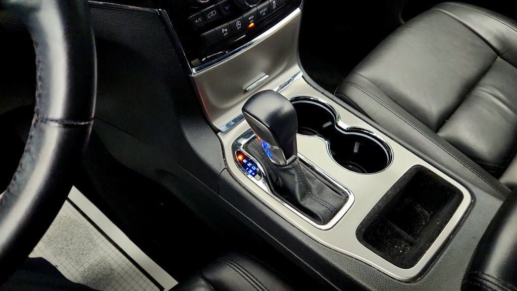 Used 2021 Jeep Grand Cherokee Limited RWD image 16