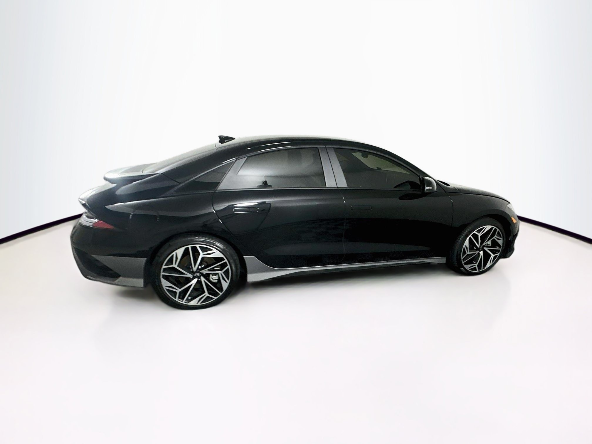 Used 2025 Hyundai Ioniq 6 SEL RWD image 10