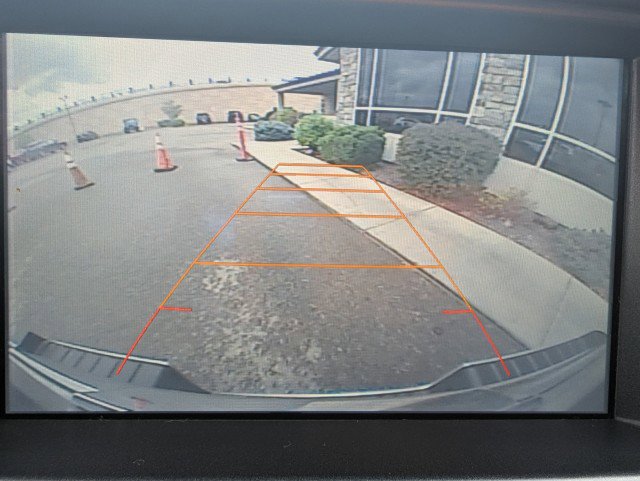 Used 2016 Chevrolet Colorado LT w/ LT Convenience Package AWD/4WD image 18