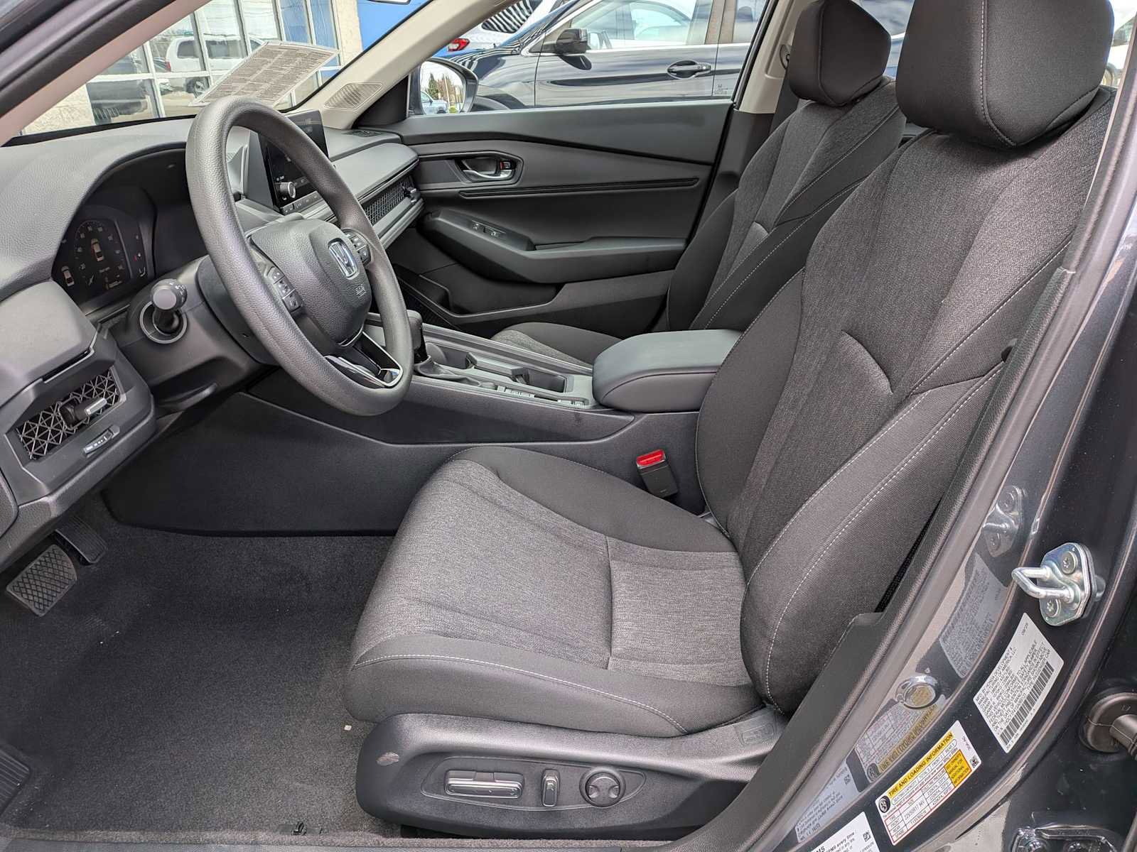 Used 2025 Honda Accord SE image 15