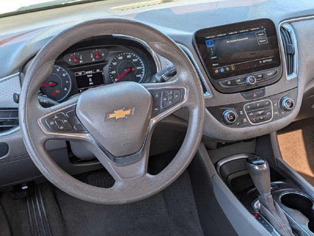 Used 2019 Chevrolet Malibu LT FWD image 12