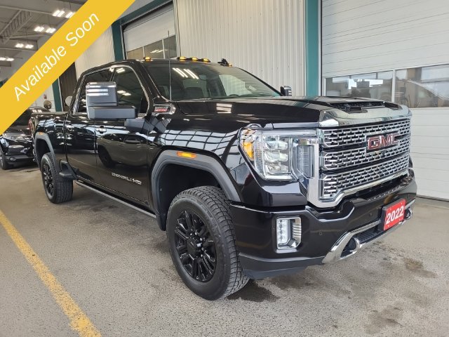 Used 2022 GMC Sierra 2500 Denali w/ Denali Black Diamond Edition AWD/4WD image 6