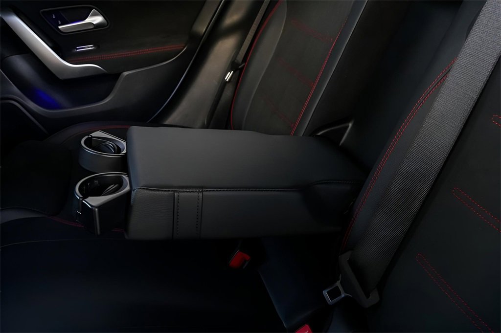 Used 2023 Mercedes-Benz CLA 250 4MATIC image 55