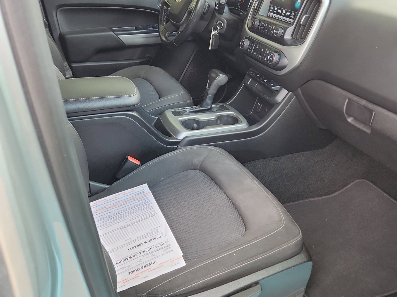 Used 2018 Chevrolet Colorado LT w/ LT Convenience Package RWD image 14