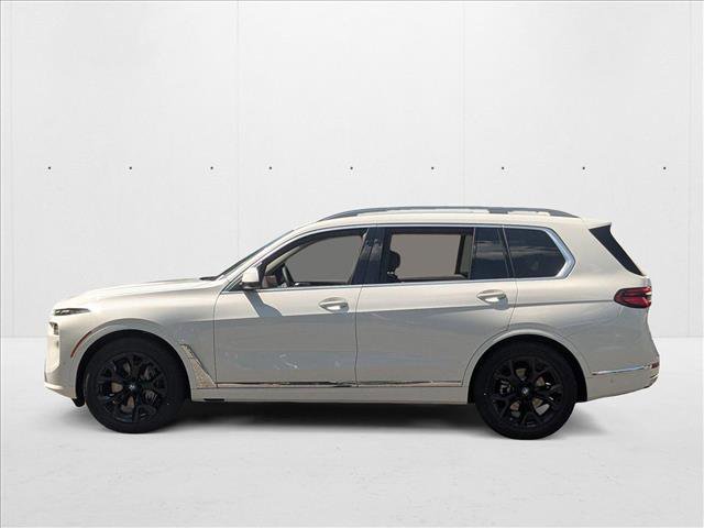 Used 2026 BMW X7 xDrive40i w/ Premium Package image 5