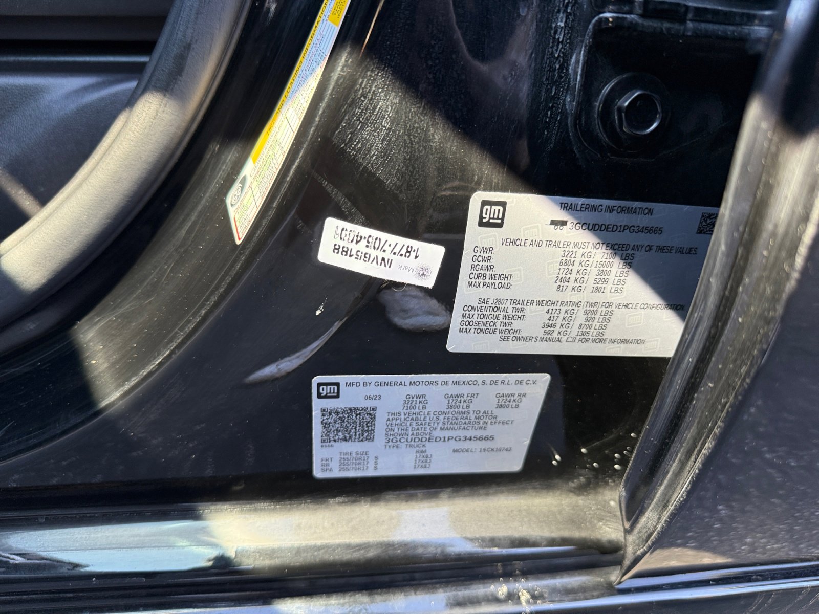 Used 2023 Chevrolet Silverado 1500 LT w/ Protection Package AWD/4WD image 15