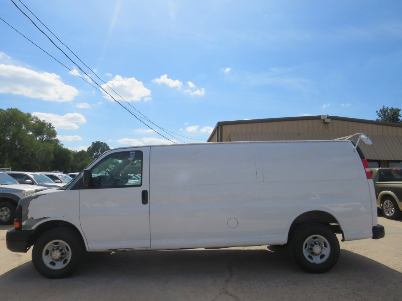 Used 2009 Chevrolet Express 2500 Extended image 21