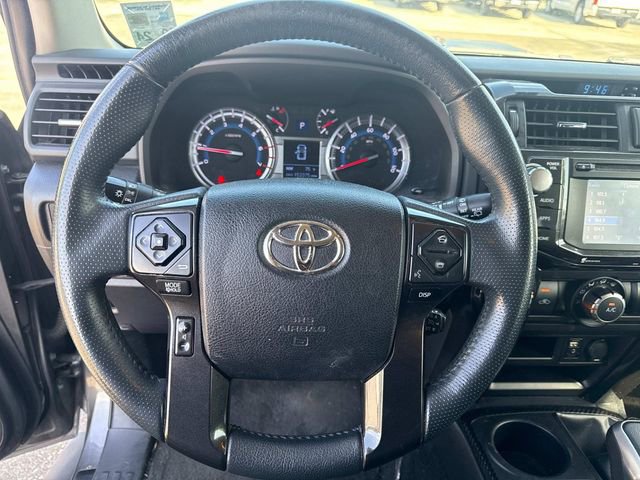 Used 2018 Toyota 4Runner TRD Off-Road AWD/4WD image 29