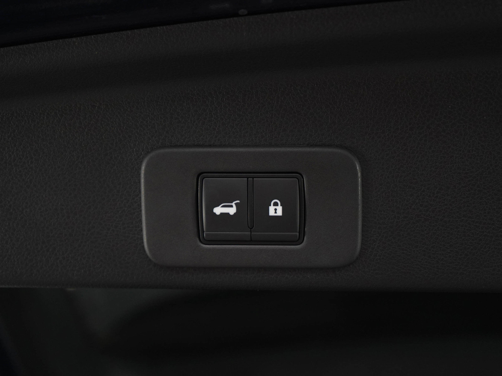 Used 2025 Nissan Murano SV AWD/4WD image 17