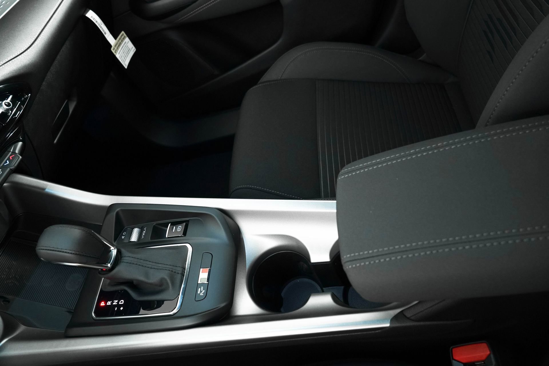 New 2025 Alfa Romeo Tonale AWD/4WD image 26