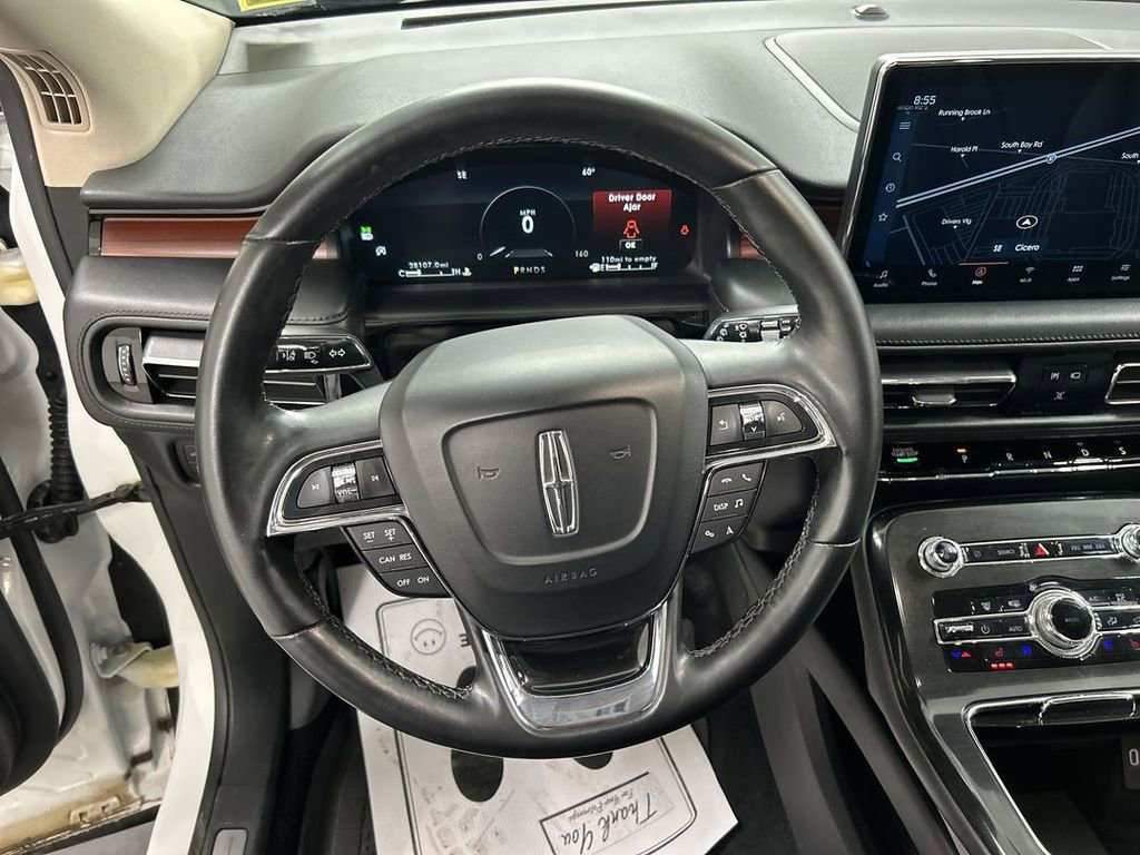 Used 2022 Lincoln Nautilus Reserve w/ Luxury Package image 4