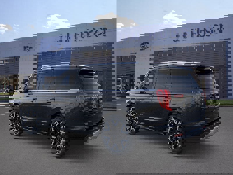 New 2026 Ford Expedition Platinum image 4