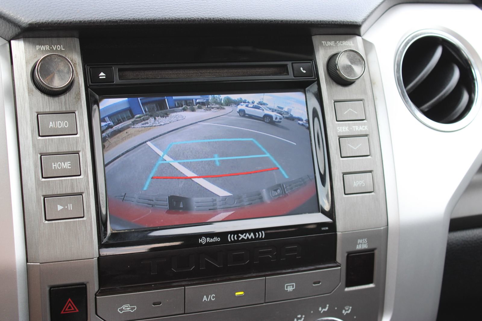 Used 2018 Toyota Tundra SR5 w/ SR5 Upgrade Package image 15