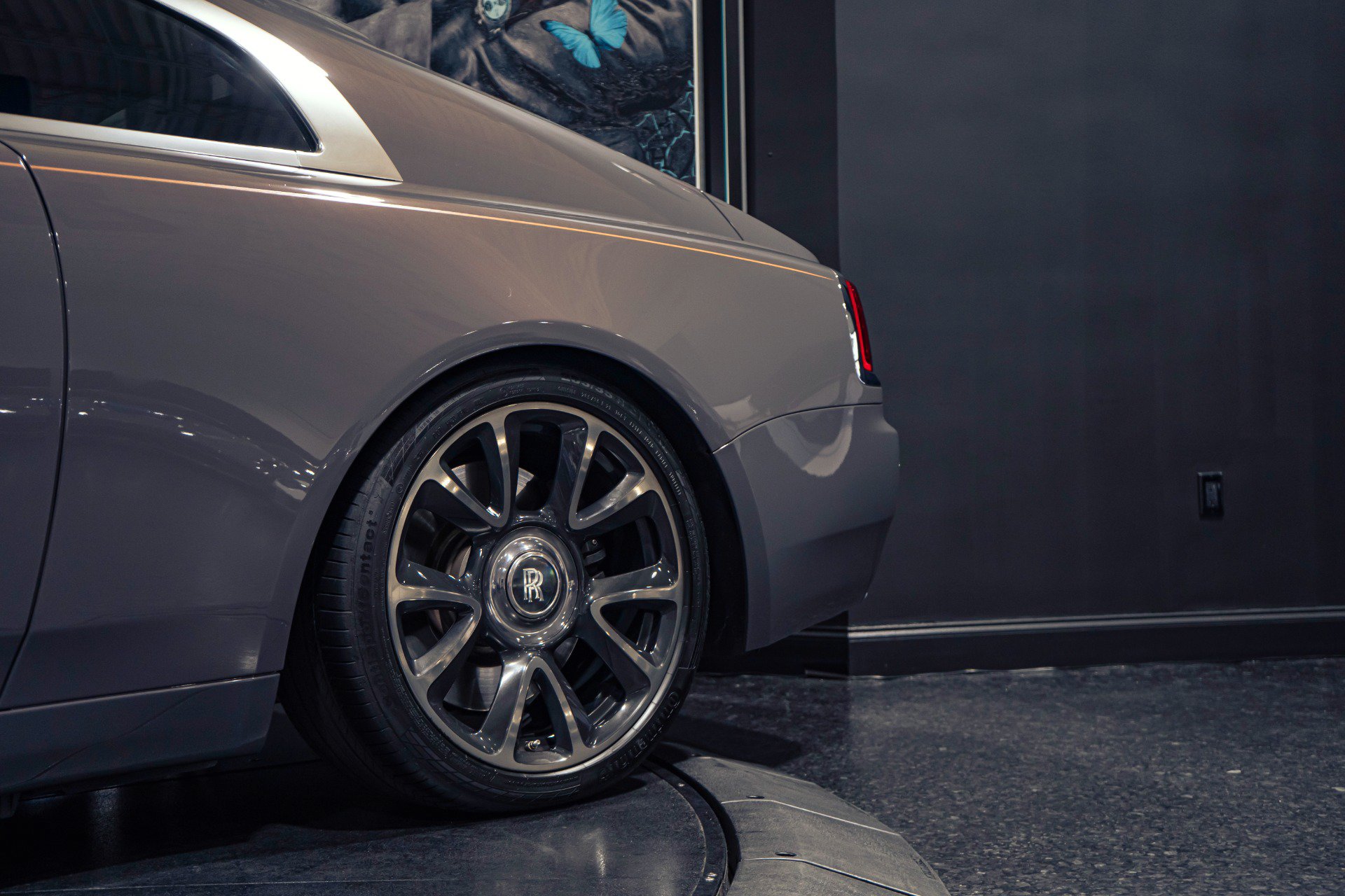 Used 2018 Rolls-Royce Wraith RWD image 18