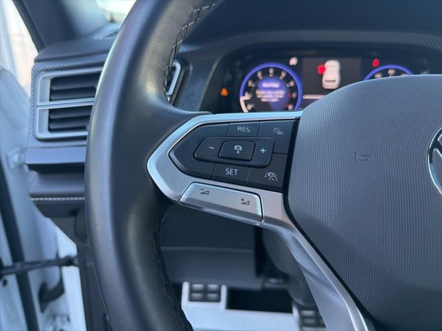 Used 2024 Volkswagen Atlas Cross Sport SEL R-Line image 24