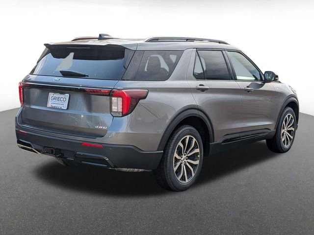 New 2026 Ford Explorer ST-Line image 3