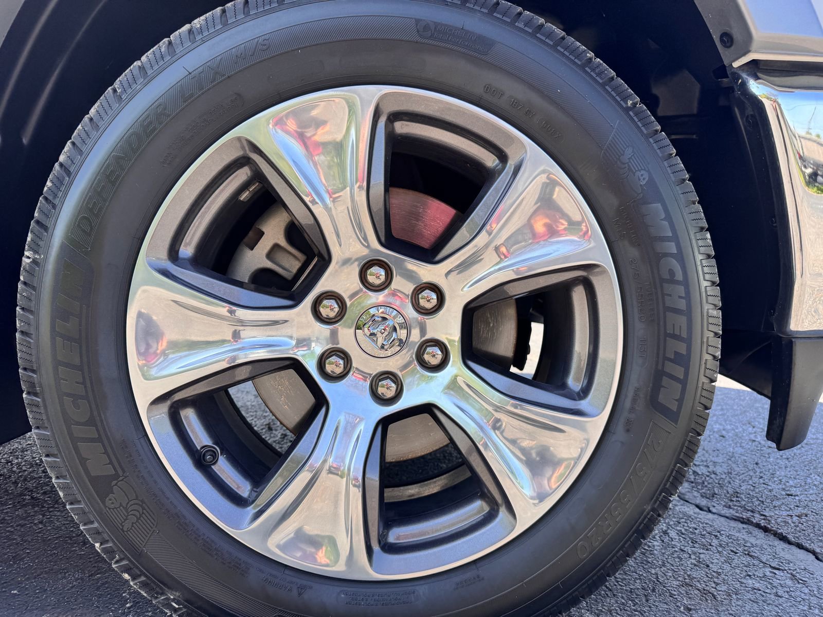 Used 2020 RAM 1500 Laramie image 32