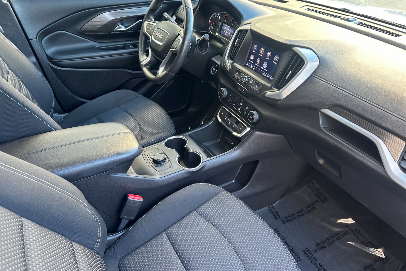 Used 2024 GMC Terrain SLE image 20