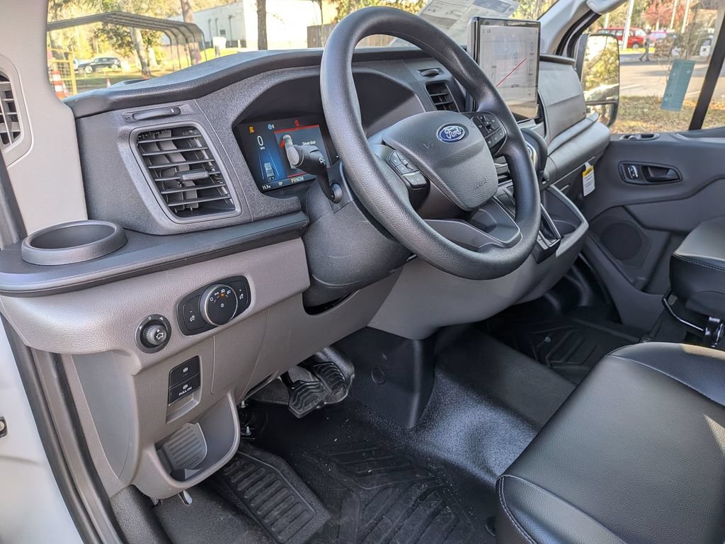 New 2026 Ford Transit 150 Low Roof w/ Load Area Protection Package RWD image 28