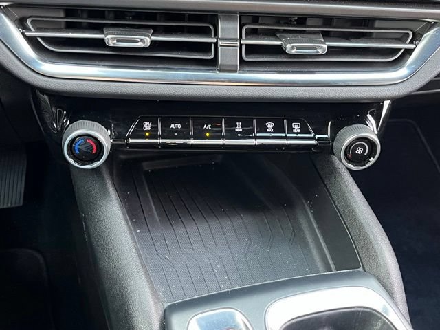 Used 2025 Chevrolet Equinox EV LT FWD image 25