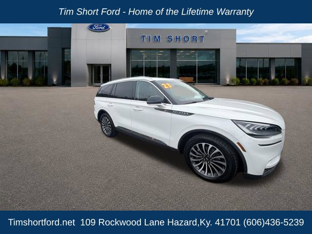 Used 2023 Lincoln Aviator AWD w/ Premium Package image 9