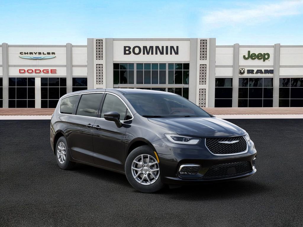 New 2026 Chrysler Pacifica Select image 5