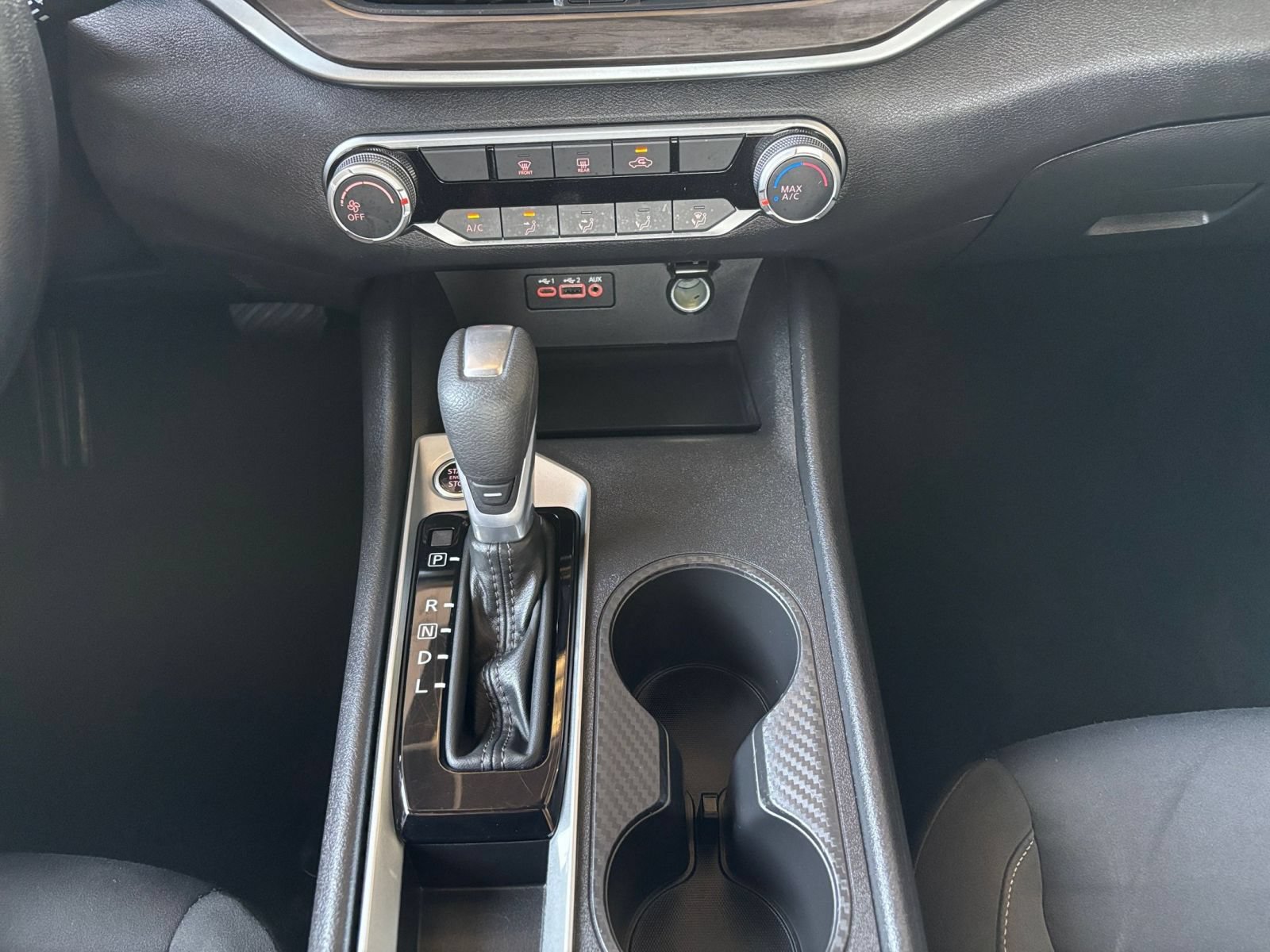 Used 2025 Nissan Altima 2.5 SV FWD image 40