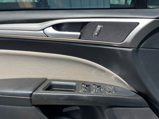Used 2018 Ford Fusion S image 16