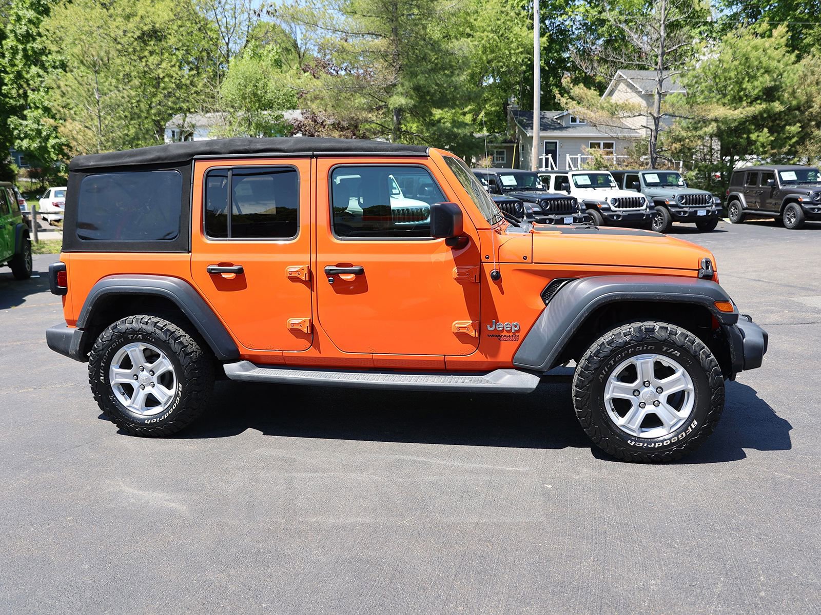 Used 2018 Jeep Wrangler Unlimited Sport S AWD/4WD image 8