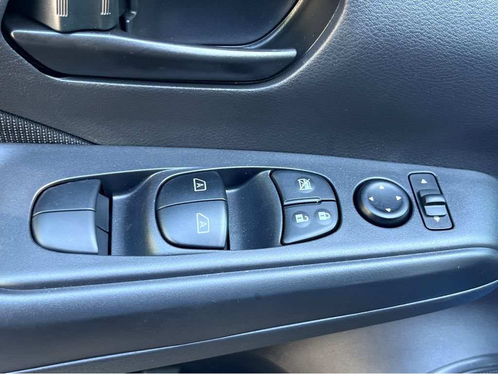 Certified 2023 Nissan Kicks SV FWD image 19