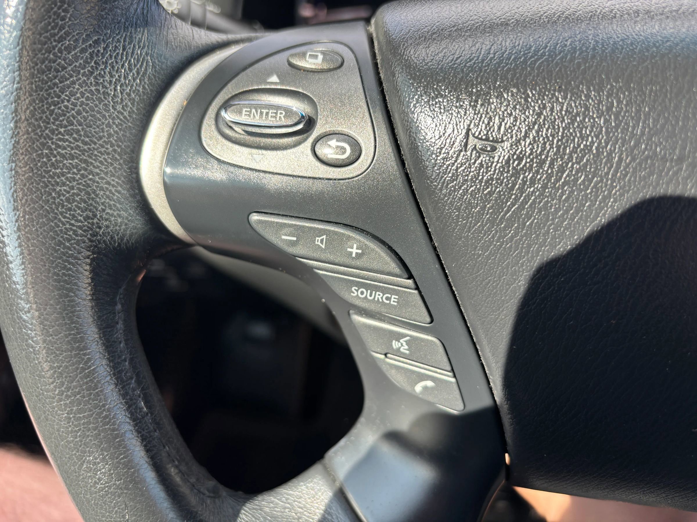 Used 2015 INFINITI QX60 AWD w/ Premium Plus Package image 20