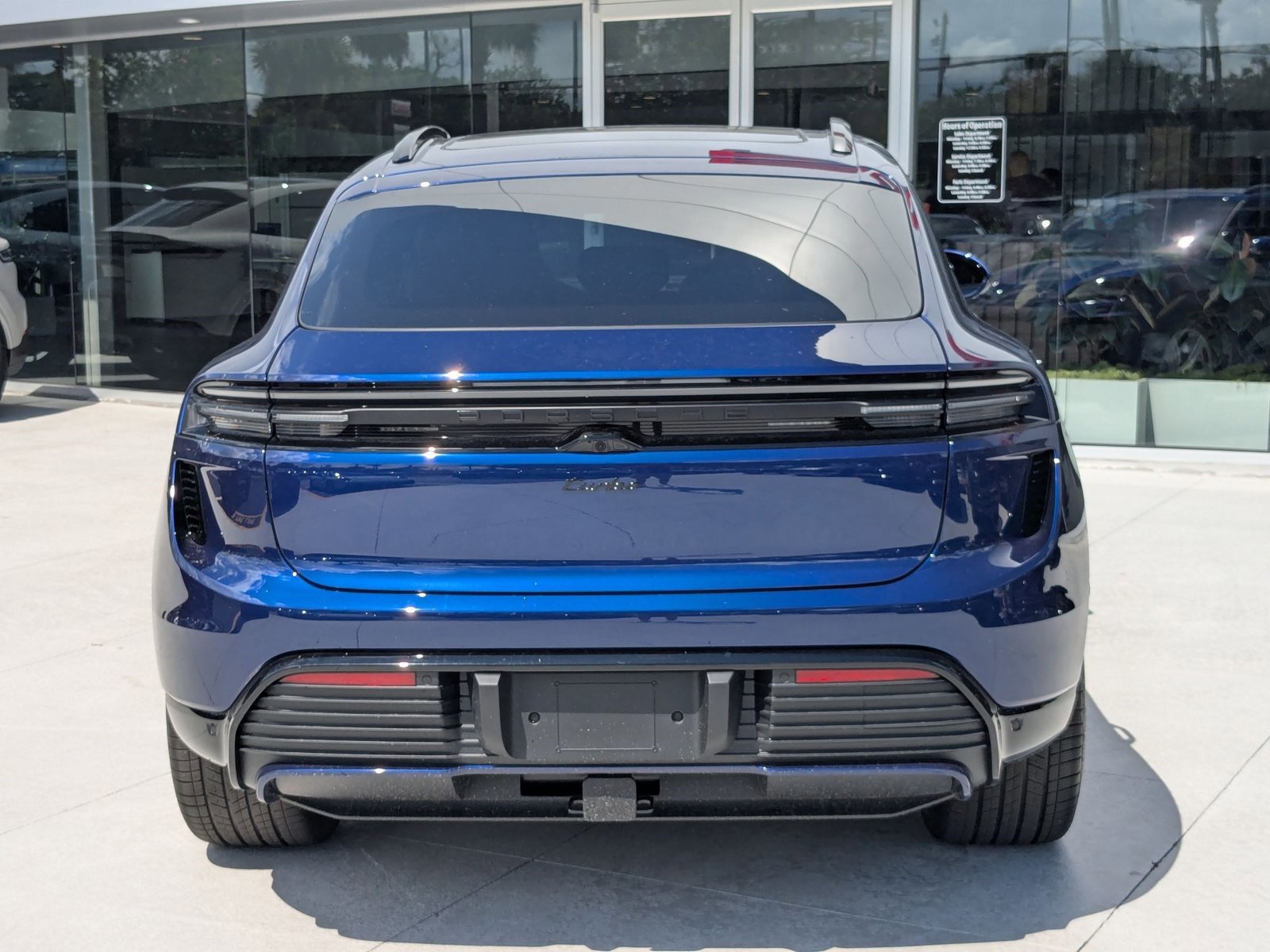 New 2025 Porsche Macan Turbo Electric AWD/4WD image 10
