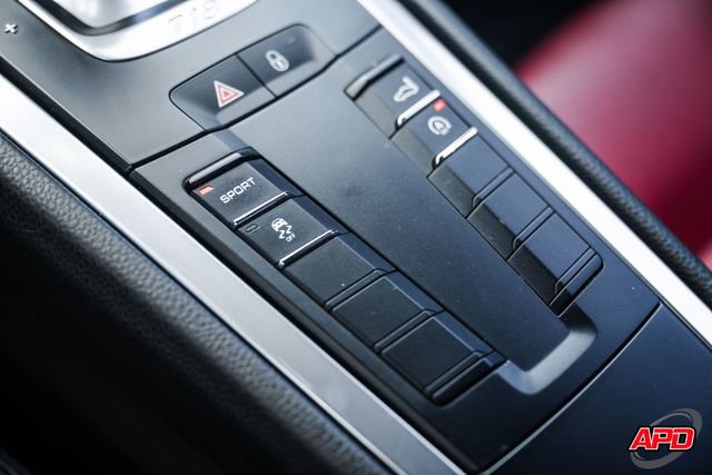Used 2018 Porsche 718 Cayman RWD image 19