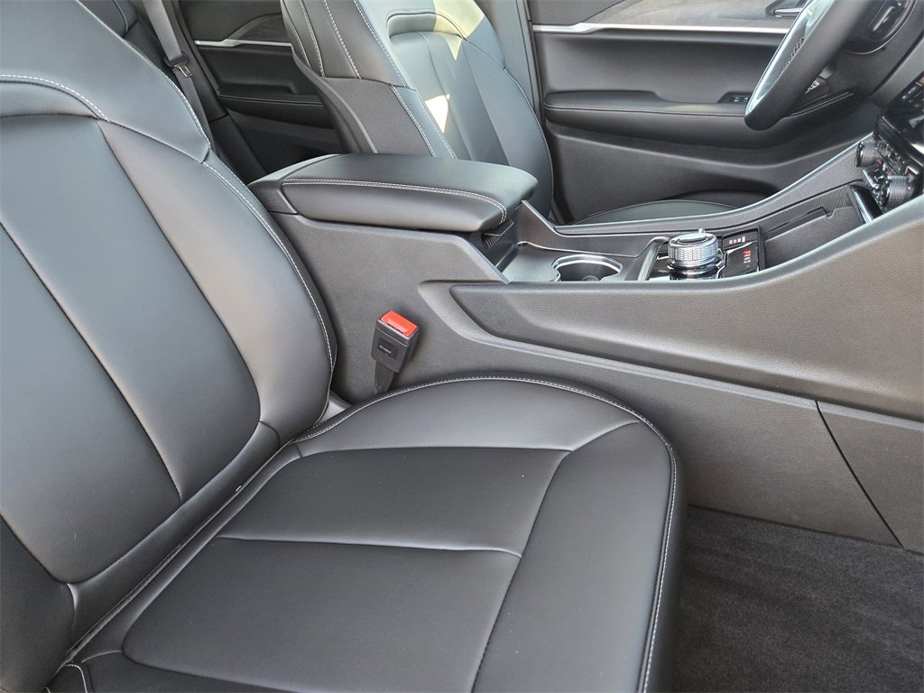 New 2025 Jeep Grand Cherokee Limited image 10